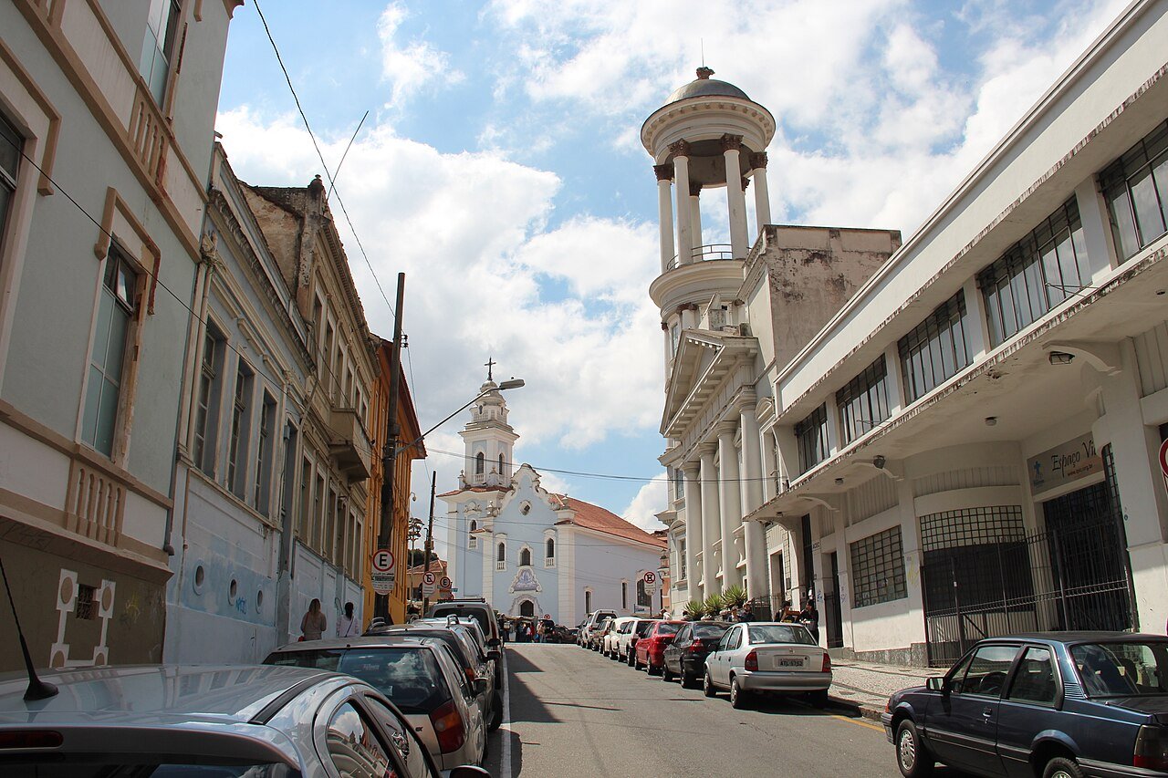 Centro de Curitiba, região onde o Bar Palácio funciona desde 1930