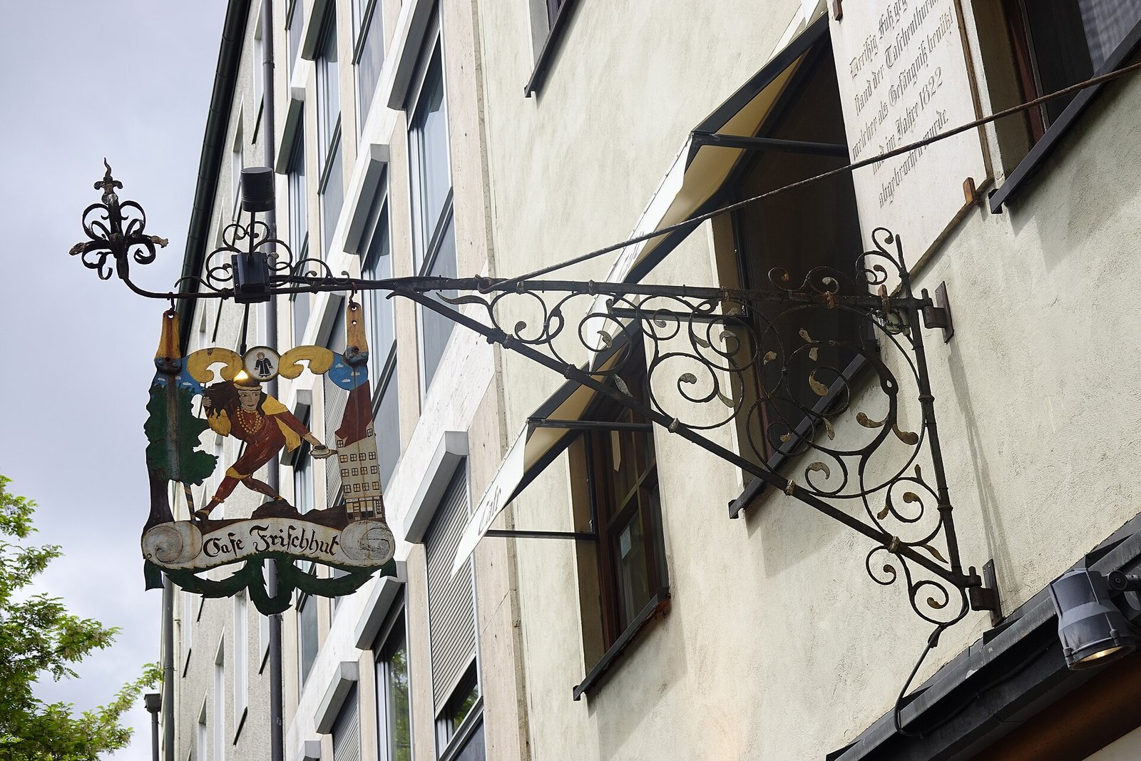 Fachada do Café Frischhut (Schmalznudel) em Munique