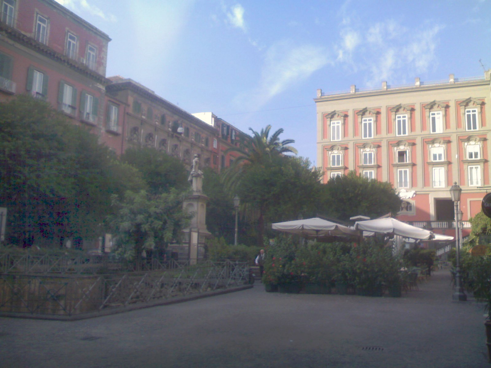 Piazza Bellini, em Nápoles
