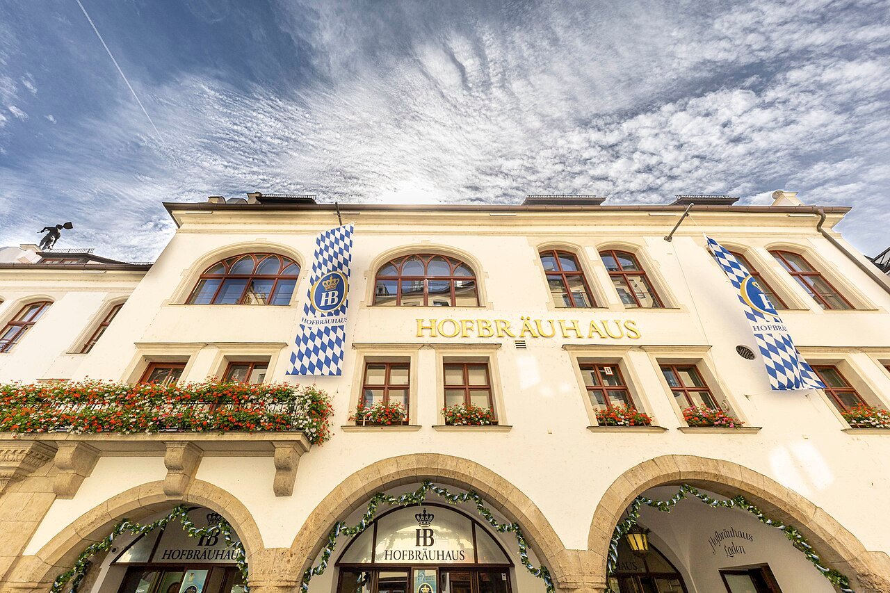 Fachada do Hofbräuhaus am Platzl, em Munique