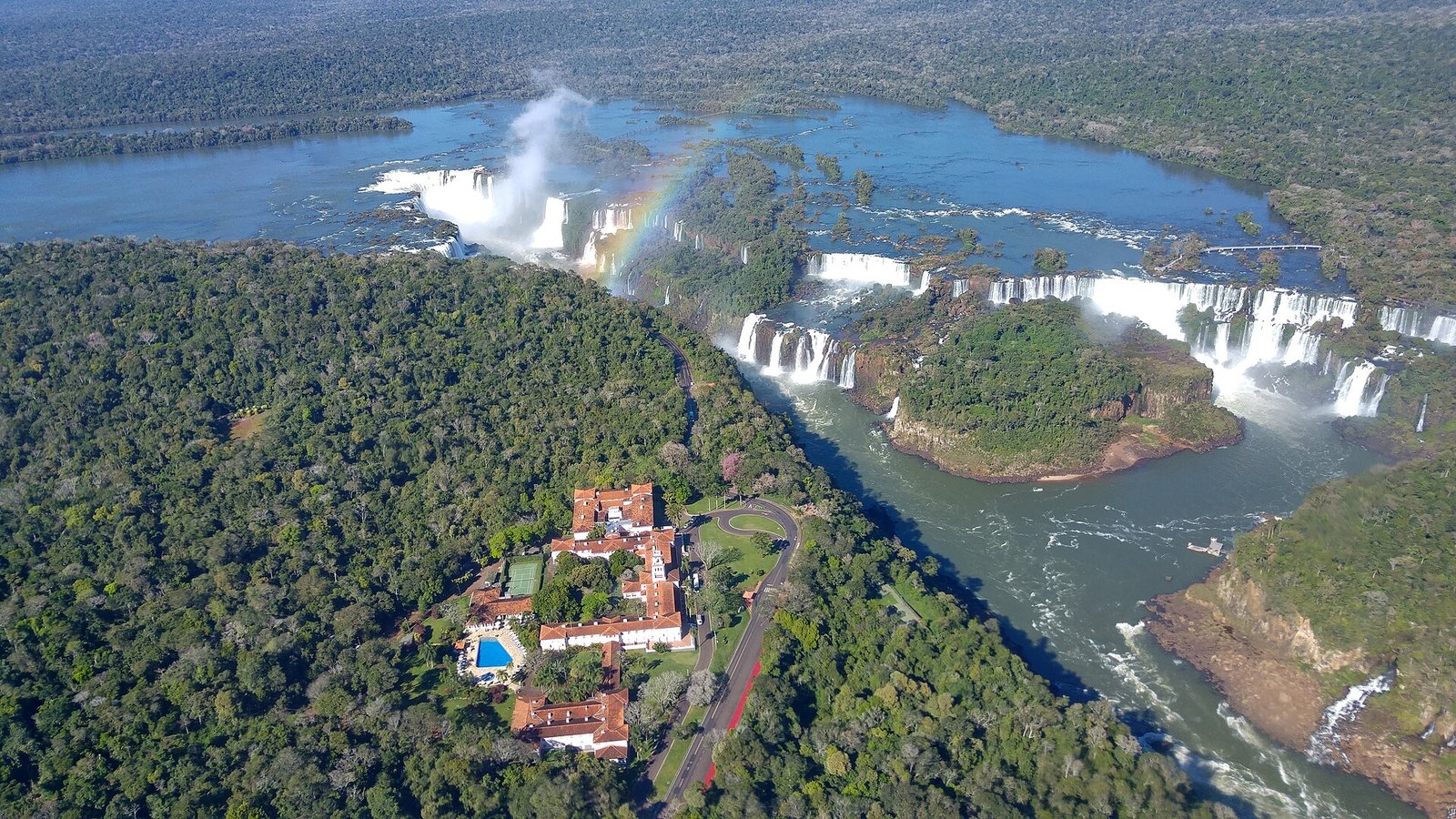 Fachada histórica do Hotel das Cataratas, em Foz do Iguaçu