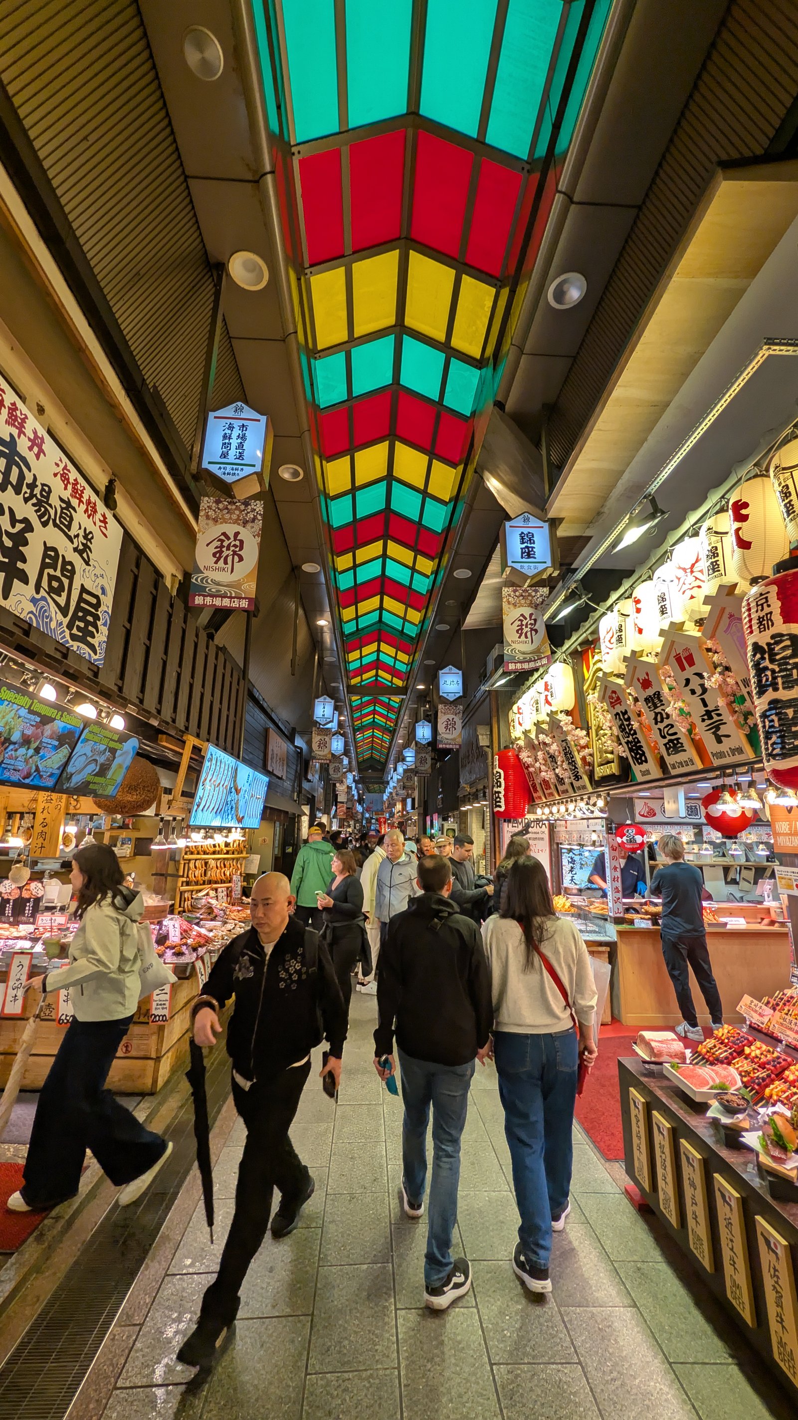 Galeria coberta do Nishiki Market, em Quioto