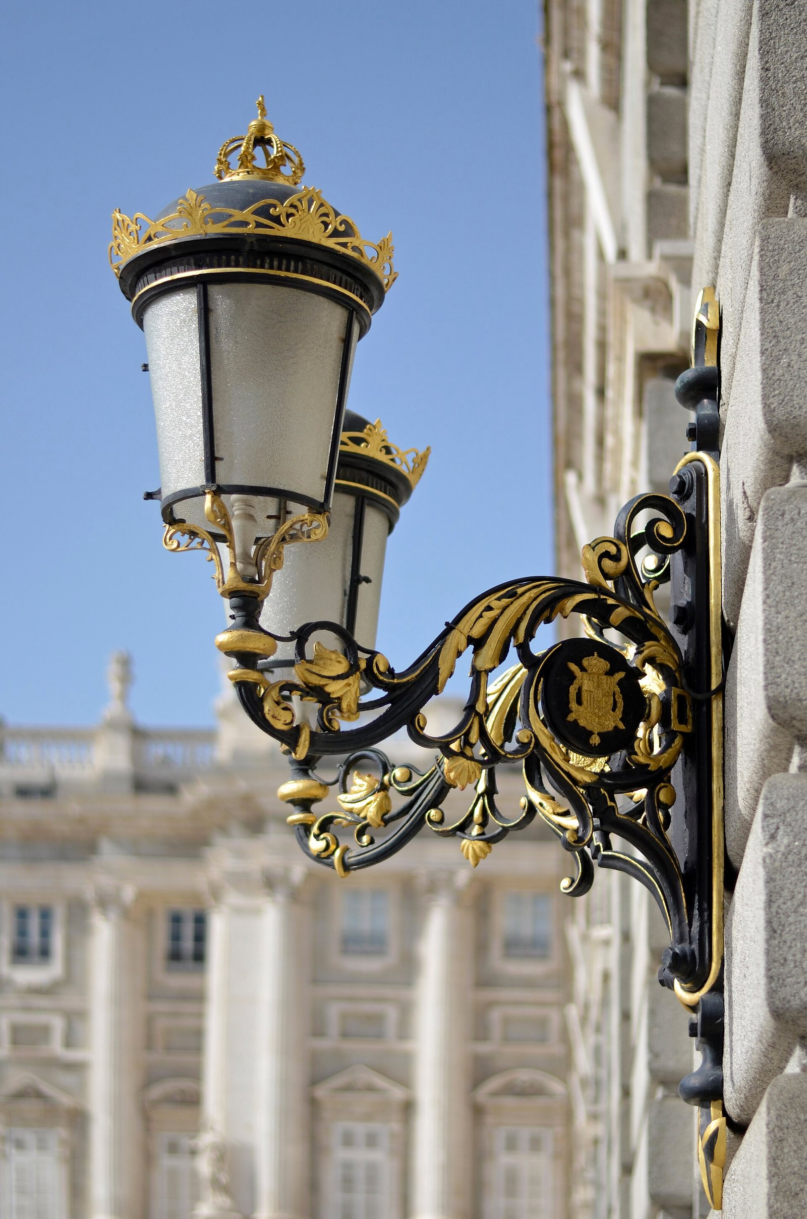 Fachada do Palácio Real de Madrid vista da Plaza de Oriente