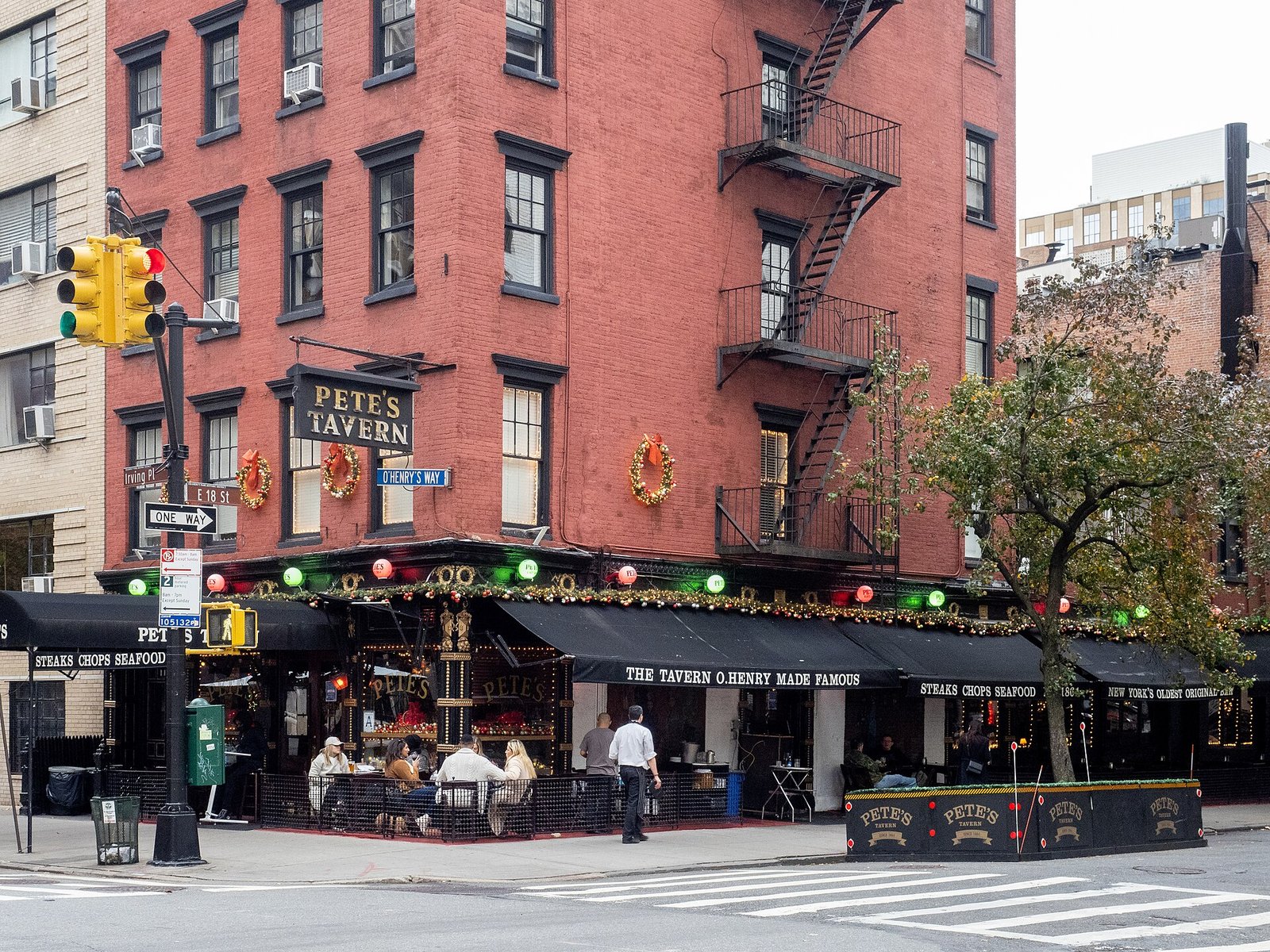 Fachada do Pete's Tavern em Gramercy Park, Nova York