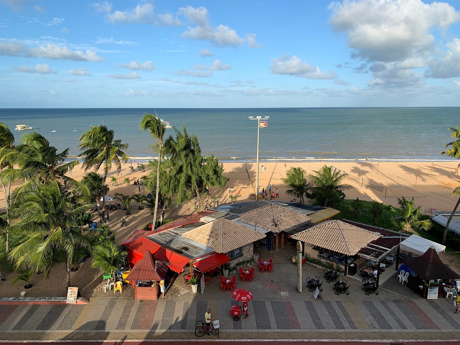 Orla da Praia de Tambaú, em João Pessoa