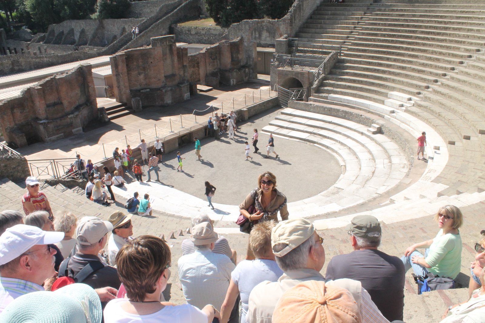 Arquibancadas do Teatro Grande de Pompeia vistas de cima