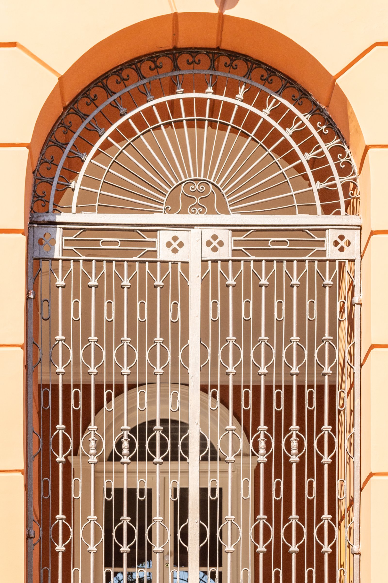 Fachada neoclássica do Theatro da Paz, em Belém do Pará